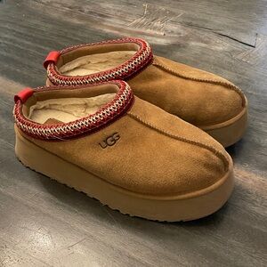 UGG Chestnut Suede Tazz/Tasman